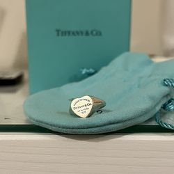 Tiffany & Co Signet Heart Ring 