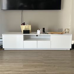 Tv stand