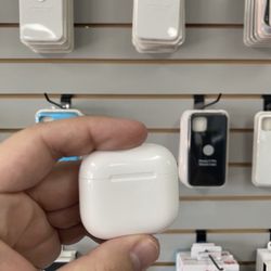 AirPods 4th Gen 