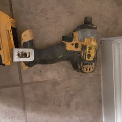 20v Dewalt Drill