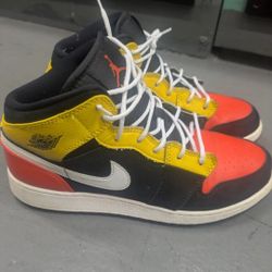 Air Jordan 1 Mid sneakers SE Amarillo