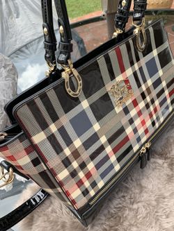 Beautiful and Fashion Satchel Bag!!