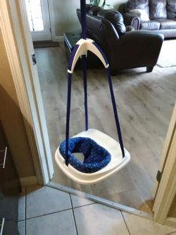 Door way bouncer