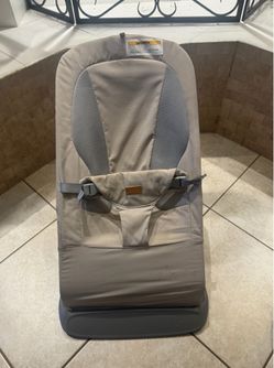 Baby bouncer