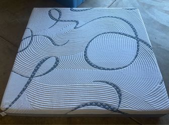 RV King Mattress