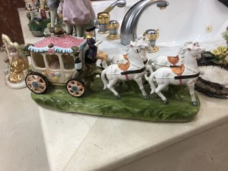 Porcelain carriage