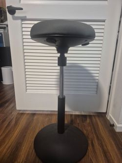 Uplift Donut Stool