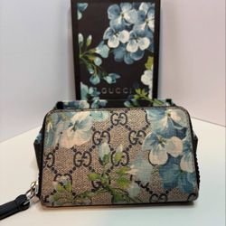 Gucci Blooms wallet