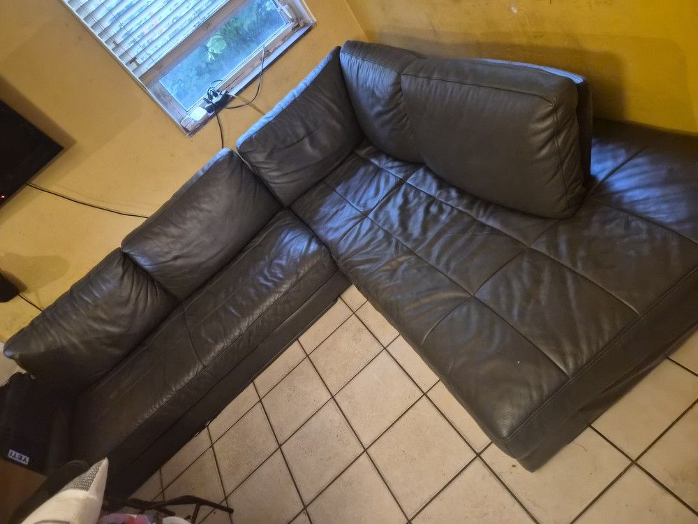 "L Couch" Sectional Sofa