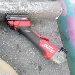 M18 Grinder With Battery 