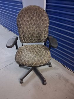 Ergonomic Task Chair by steelcase