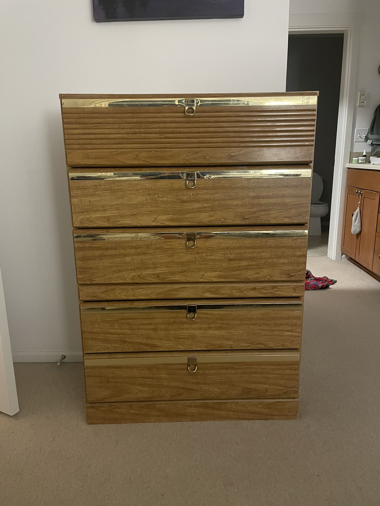 FREE Dresser for Sale in Seattle, WA OfferUp