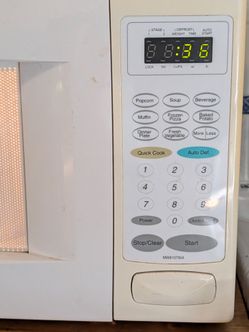 Kenmore 900W Countertop Microwave - Model (contact info removed)0