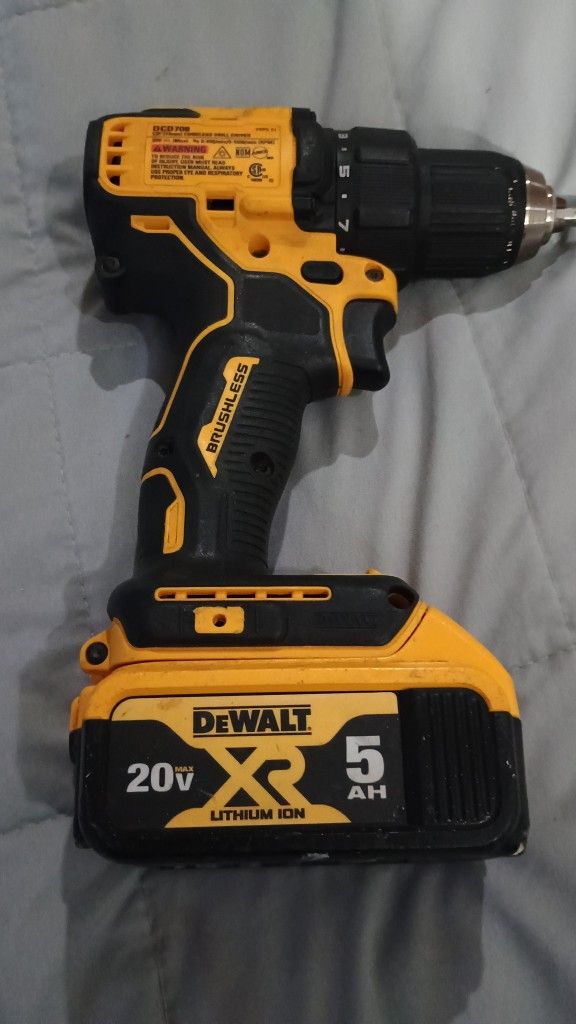 DeWalt Brushless Compact Series With 20v Battery