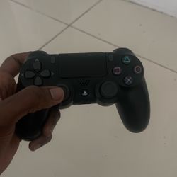 PS4 Controller 