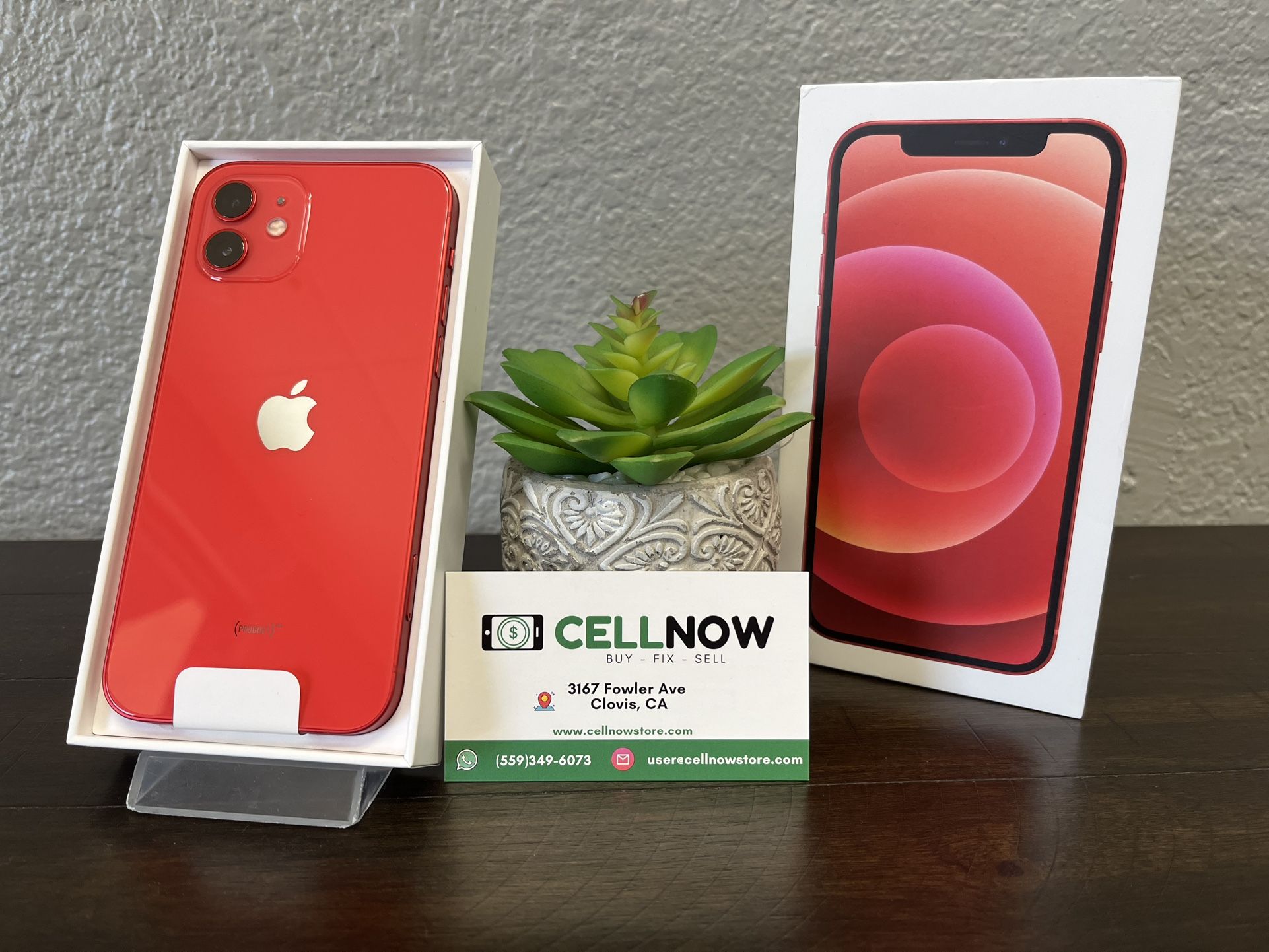 iPhone 12 Unlocked 64GB Product Red - Open Box