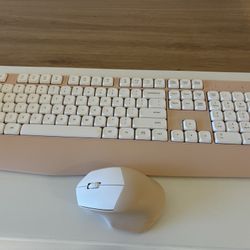 Pink / White Wireless Keyboard And Mouse