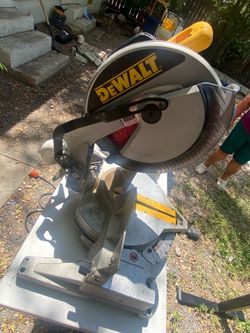 Dewalt sliding compound miter saw