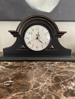 Old clock .batteryrun