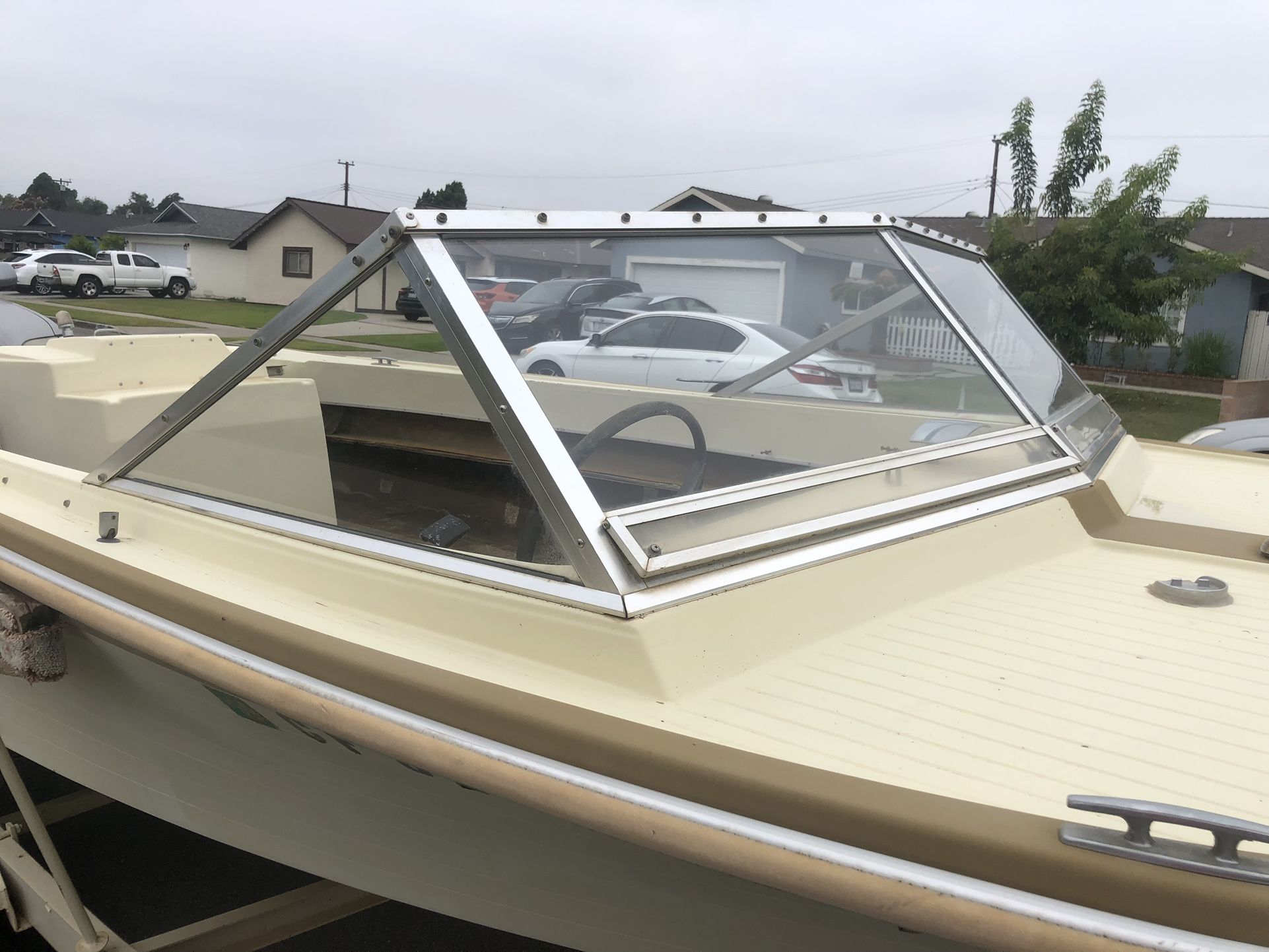 windshield for boat