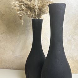 Beautiful Black Paulownia Wood Vase Minimalist & Contemporary Modern style