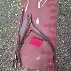 Cuticle Cutter And Cuticle Pusher