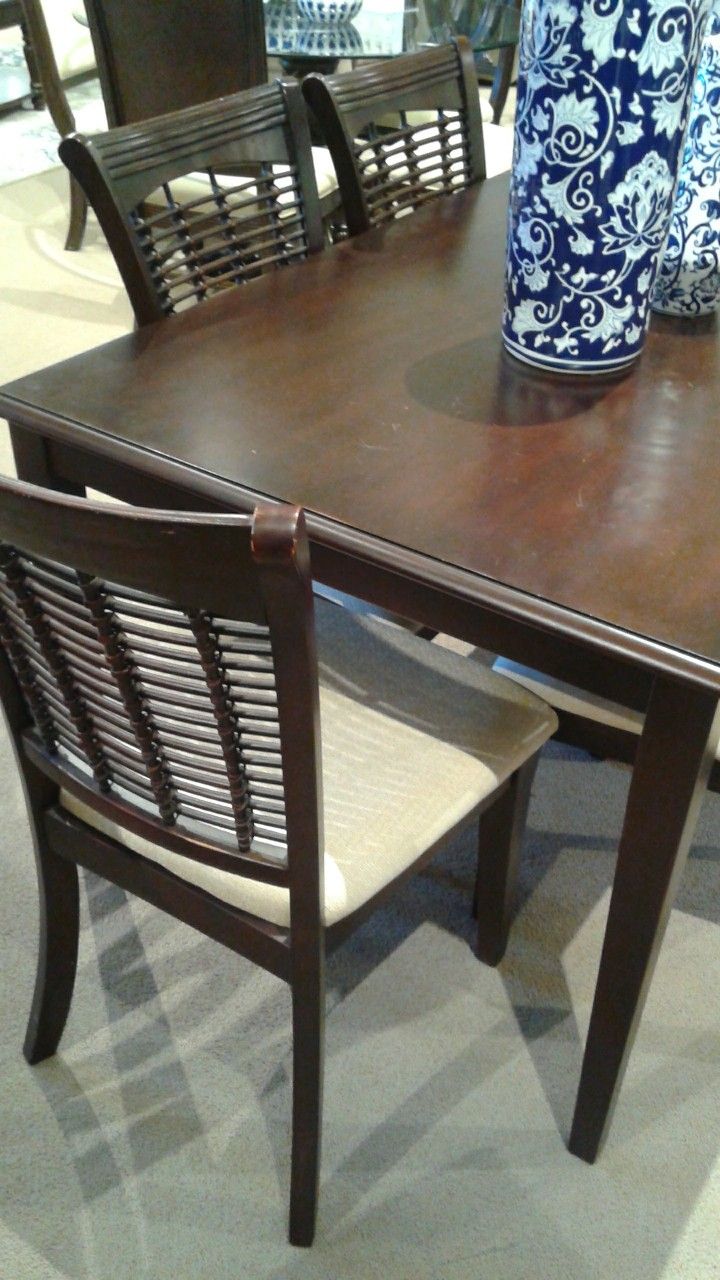 Wood Dining Room Set w/6 Chairs