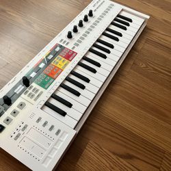 Arturia Keystep Pro 