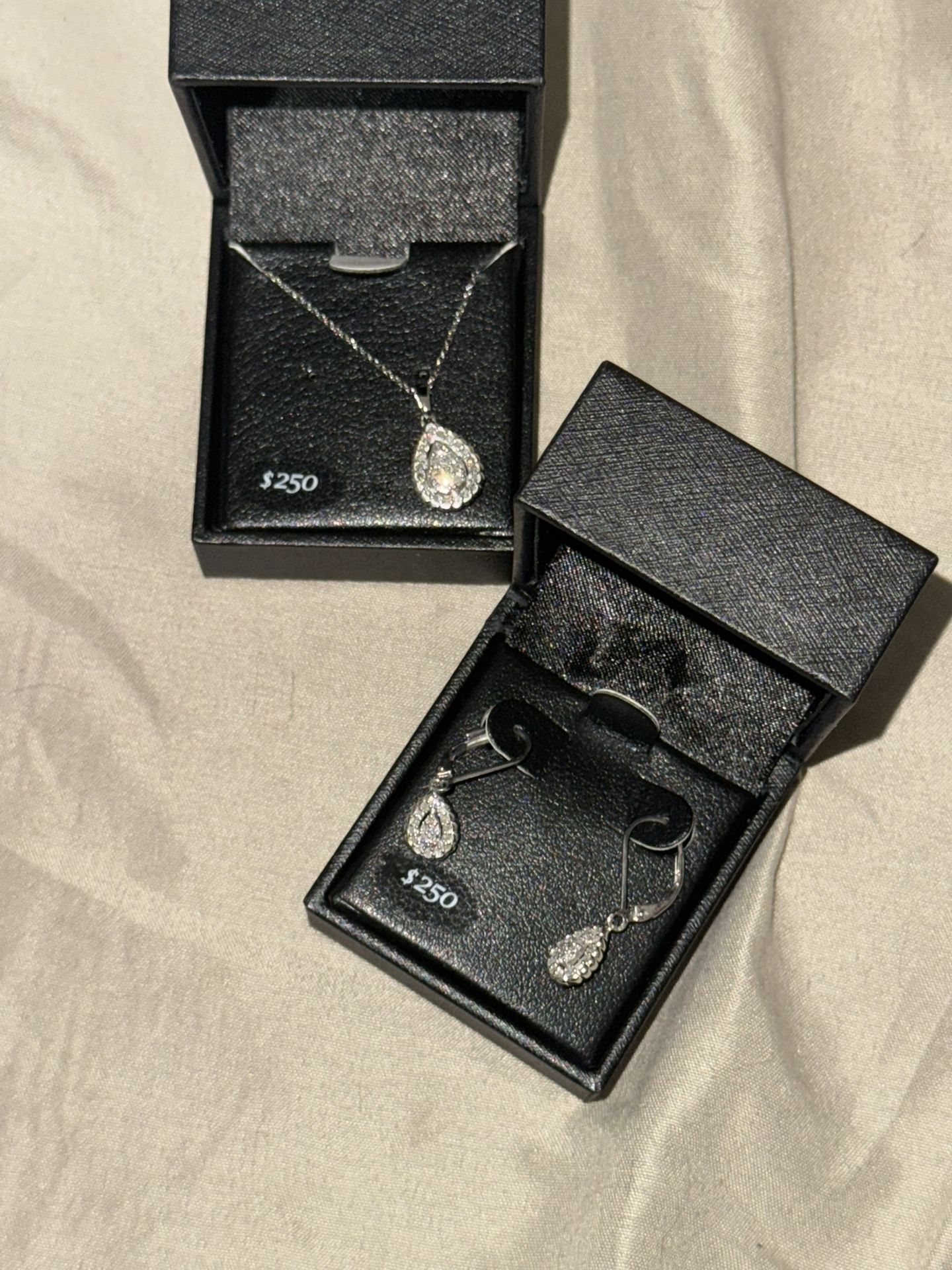 Pear Shape Set !!