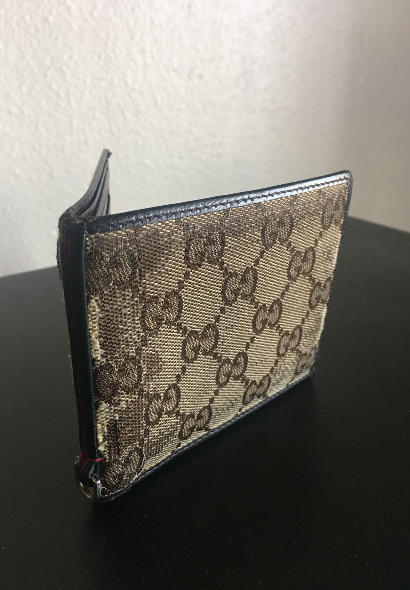 Pardon ik ga akkoord met Moreel Mens Vintage Gucci Wallet for Sale in Santa Ana, CA - OfferUp