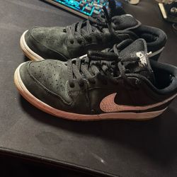 Nike Dunk Low Black Gum Size 11.5
