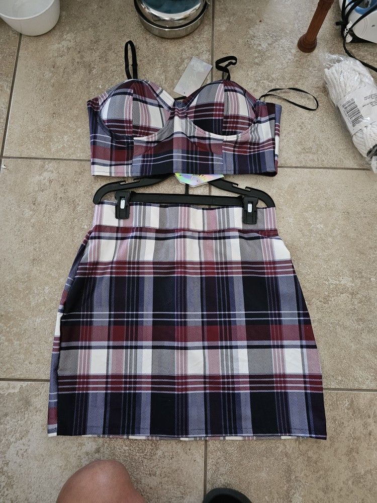 Top And Skirt Size XL