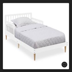 Delta Children Toddler Bed with Mattress 