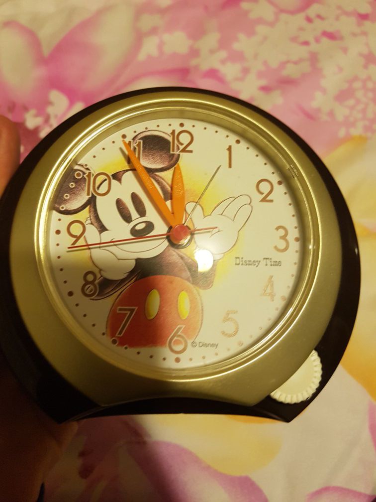 Disney Mickey Mouse Vintage Clock