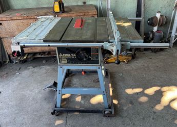 Delta Contractor table saw