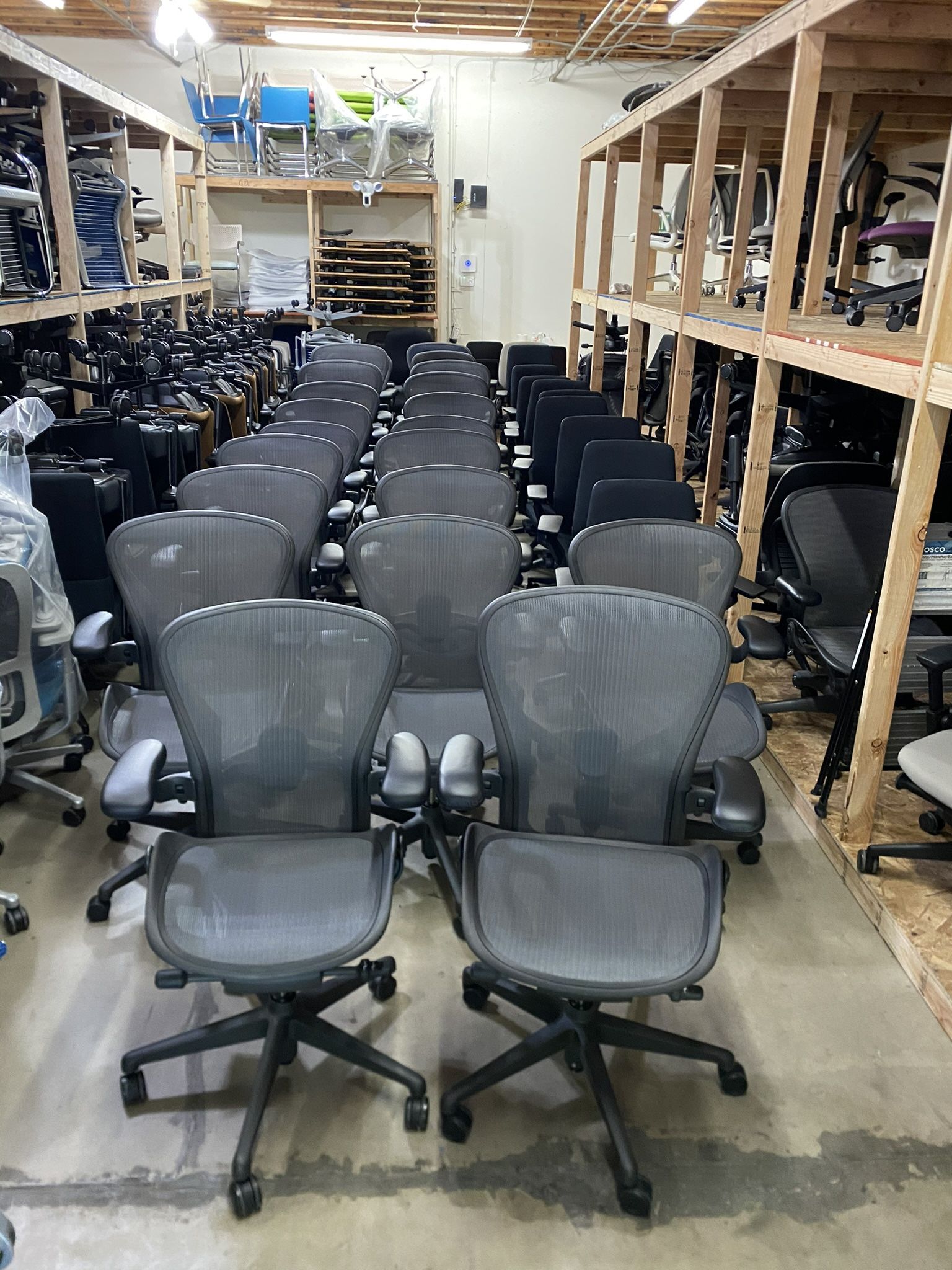 Los Angeles Herman Miller Company Store BRAND NEW HERMAN MILLER