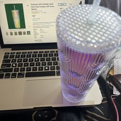 Starbucks like water bottle with straw