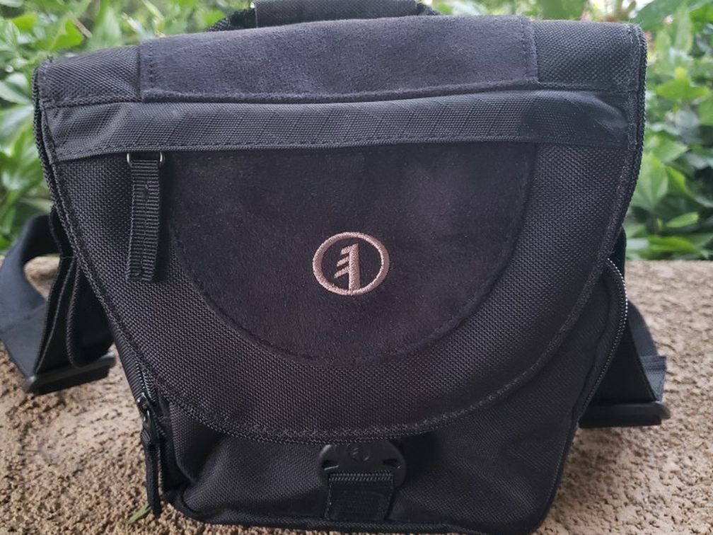 Small Camera Shoulder Bag