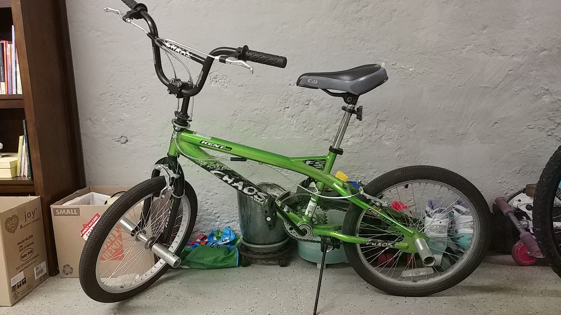 Kids Chaos BMX bike