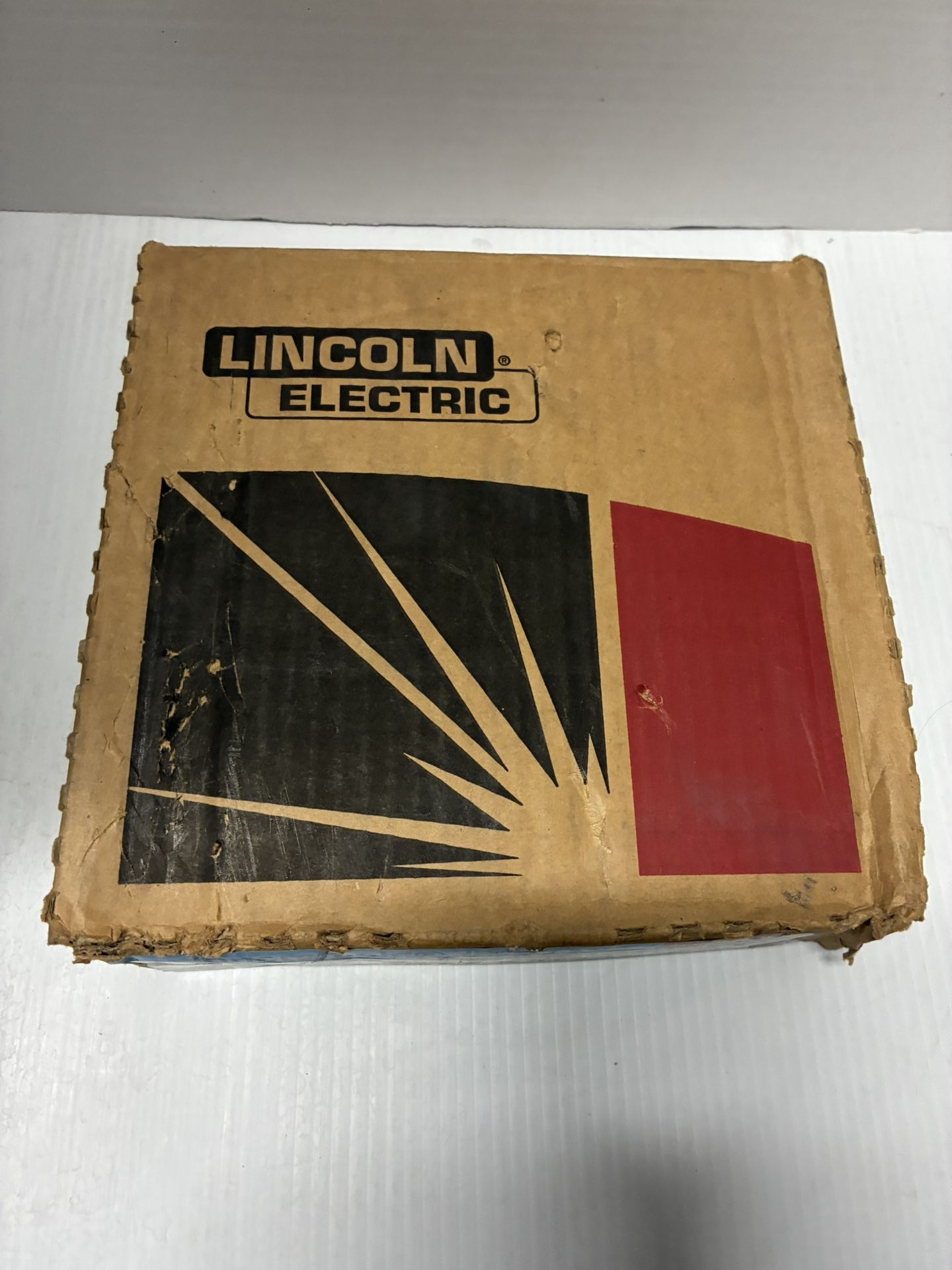 LINCOLN ELECTRIC .030 in. Innershield NR211-MP Flux-Core Welding Wire