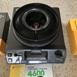 Vintage Kodak 4600 Slide Projector