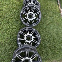 20 X 12.5 Inch Helo Truck Wheels