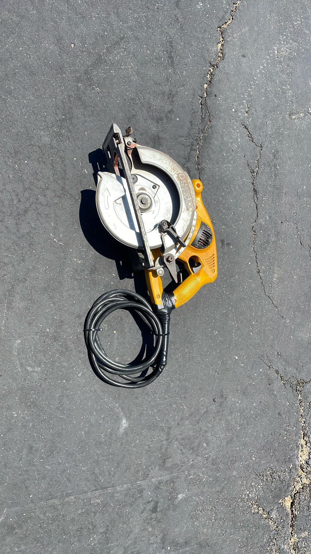 Dewalt 7 1/4 Inch Framing Saw Works Well