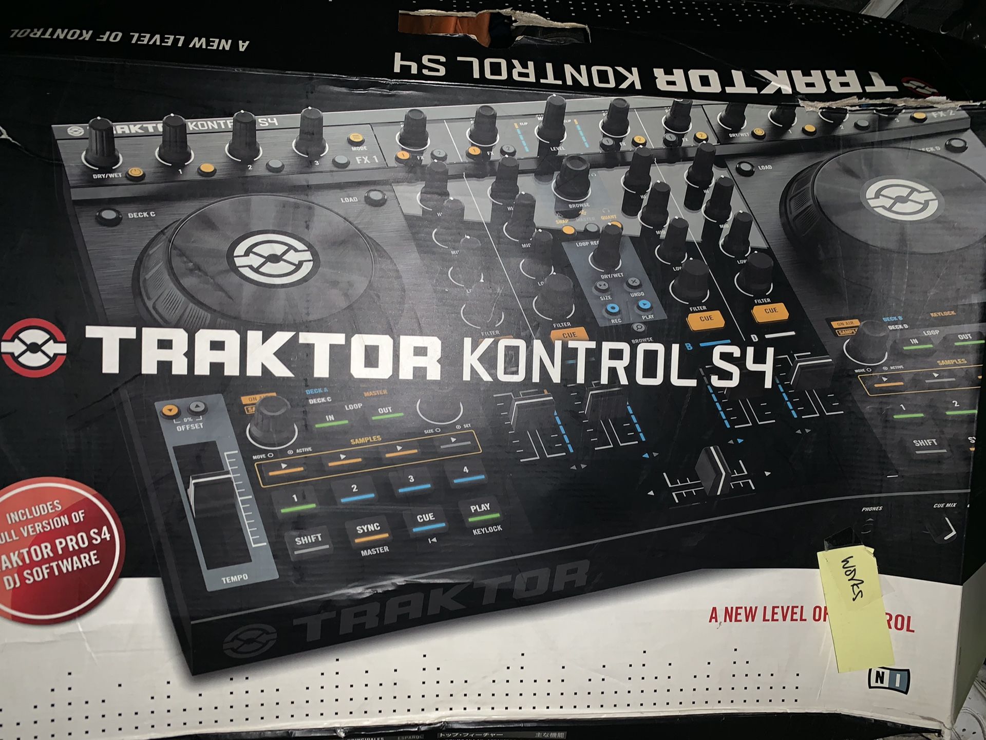 Traktor kontrol S4