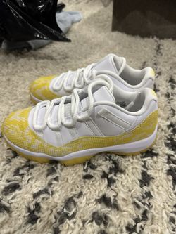 Jordan 11 Low, Snakeskin Yellow Brand New