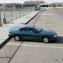 97 Ford Mustang