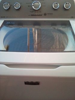 Like New Maytag Bravo He Washer 