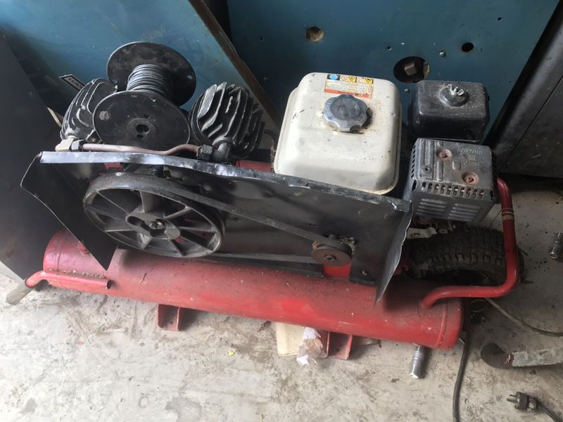 Air compressor