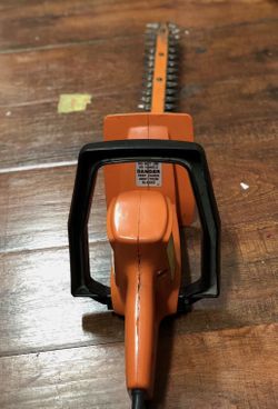 18 inch bushwacker hedge timmer- corded