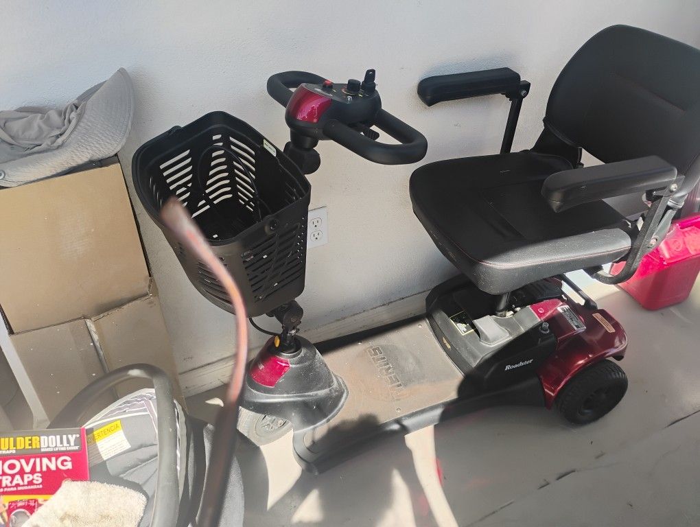 POV, 3 Wheel Scooter Red